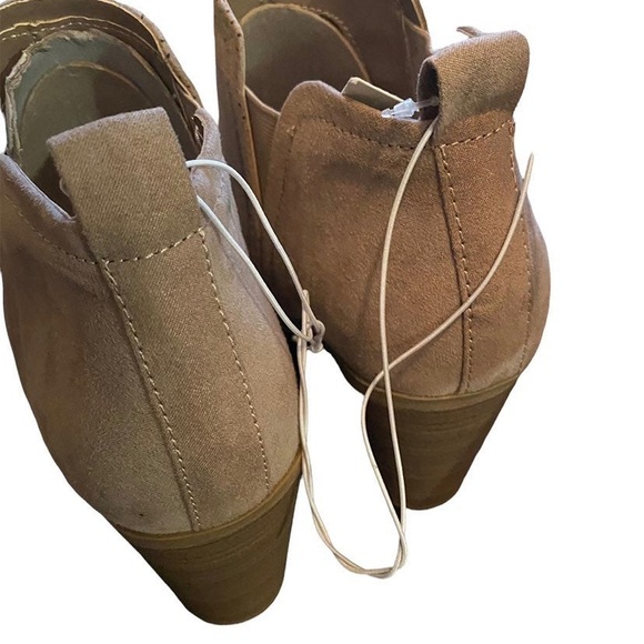 Booties size 10 women universal thread brand - Picture 5 of 5